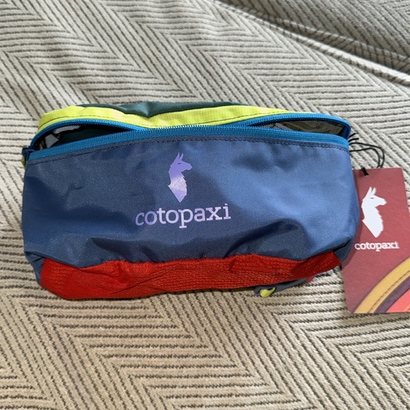 cotopaxi Handbags - Bataan 3L Fanny Pack - Del Día